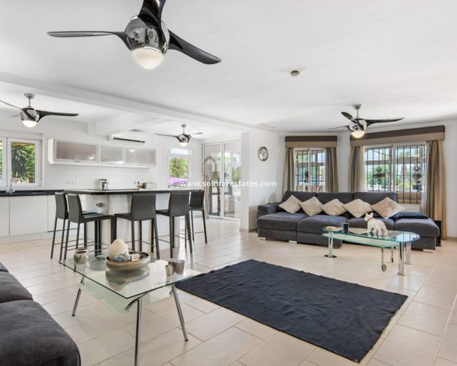 Image No.11-4 Bed Villa for sale