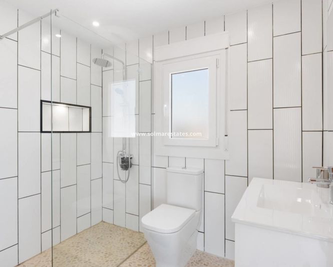 Image No.27-4 Bed Villa for sale