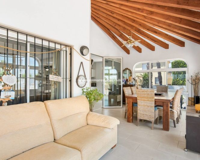 Image No.5-4 Bed Villa for sale