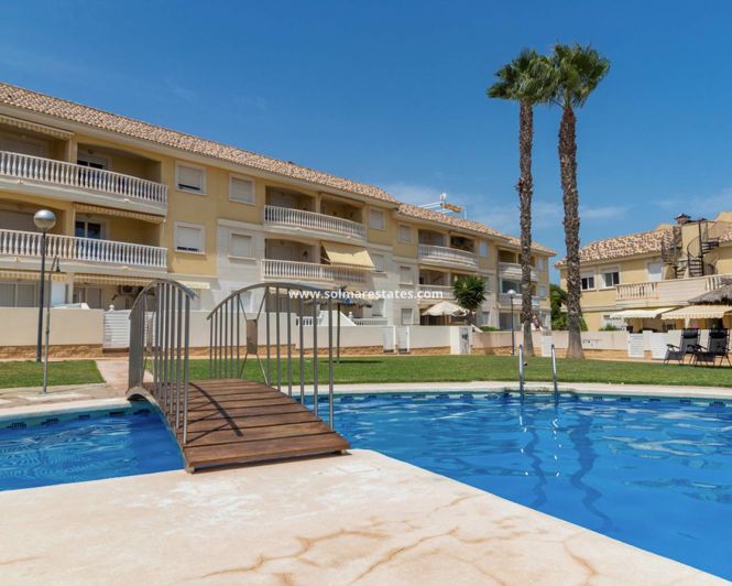 Image No.1-Appartement de 2 chambres à vendre à Cabo Roig
