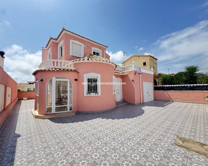 Image No.1-Villa de 5 chambres à vendre à La Florida