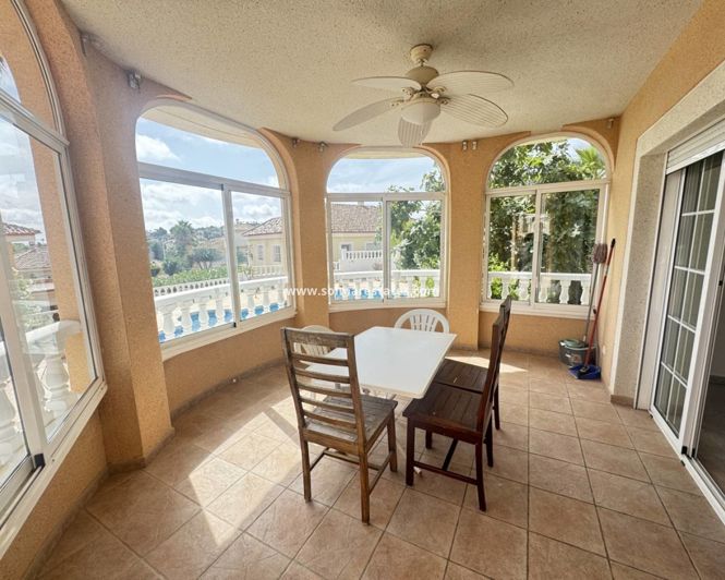 Image No.20-3 Bed Villa for sale