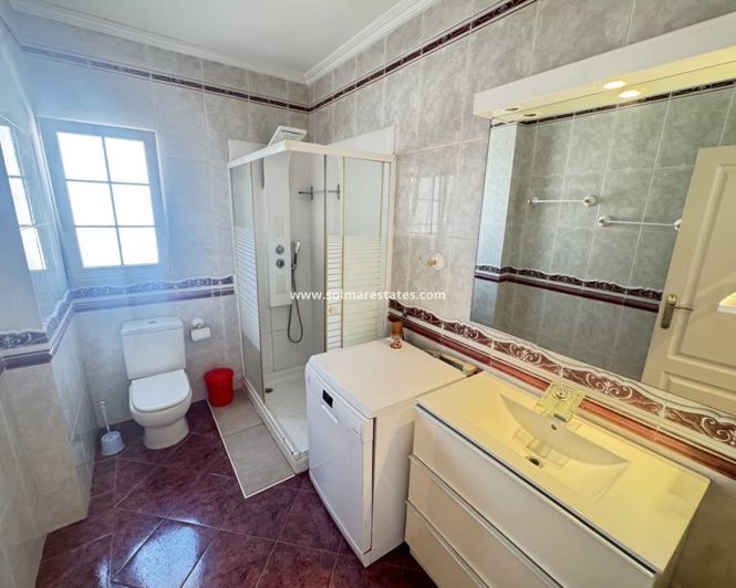 Image No.9-3 Bed Villa for sale