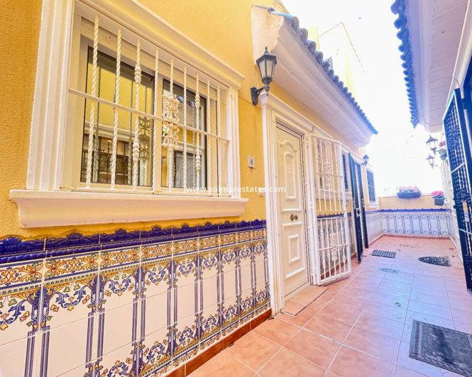 Image No.1-2 Bed Townhouse for sale