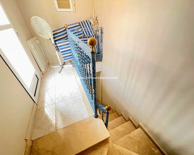 Image No.43-2 Bed Townhouse for sale