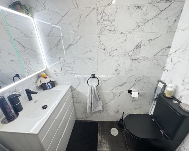 Image No.16-2 Bed Bungalow for sale