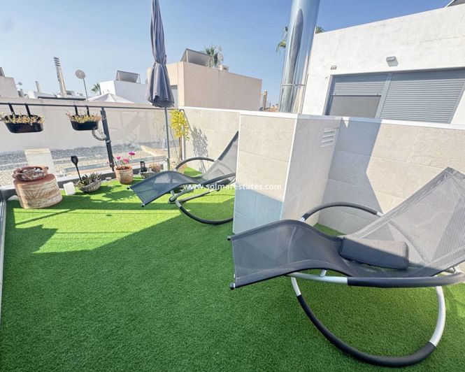 Image No.25-2 Bed Bungalow for sale