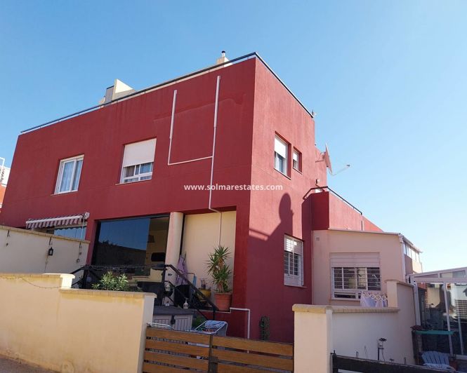 Image No.1-3 Bed Quad for sale