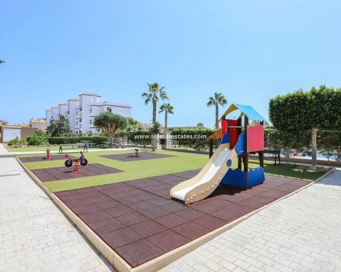 Image No.24-Appartement de 2 chambres à vendre à Punta Prima