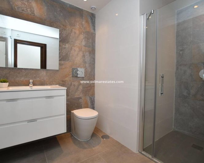 Image No.10-3 Bed Apartment for sale