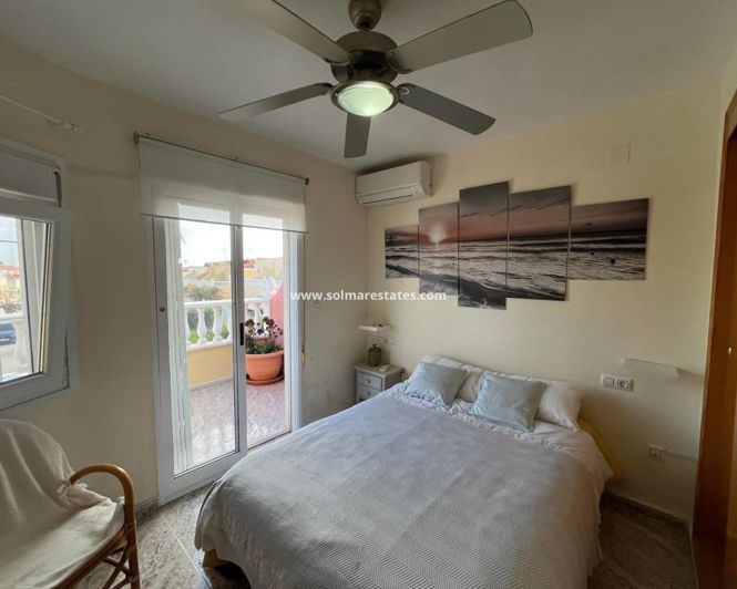 Image No.17-2 Bed Townhouse for sale