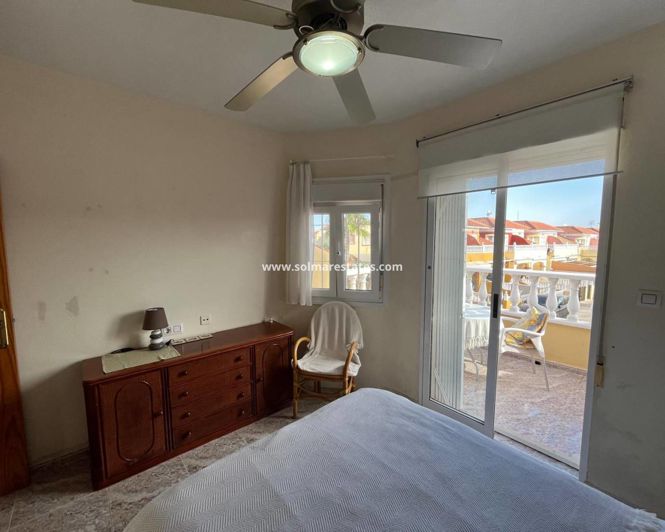 Image No.18-2 Bed Townhouse for sale