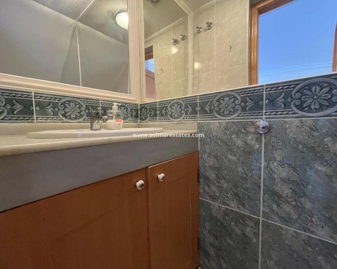 Image No.30-2 Bed Townhouse for sale