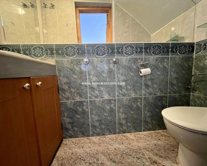 Image No.31-2 Bed Townhouse for sale