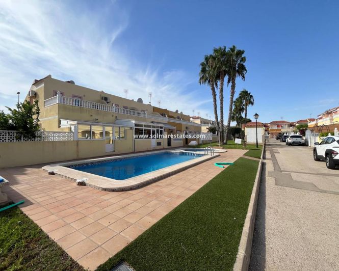 Image No.45-2 Bed Townhouse for sale