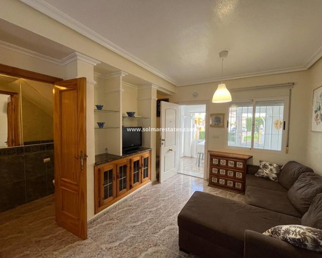 Image No.8-2 Bed Townhouse for sale