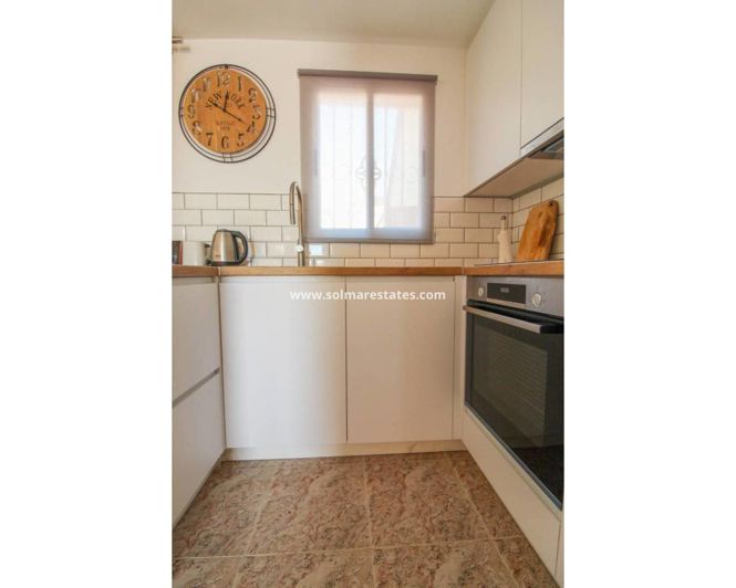 Image No.18-2 Bed Townhouse for sale