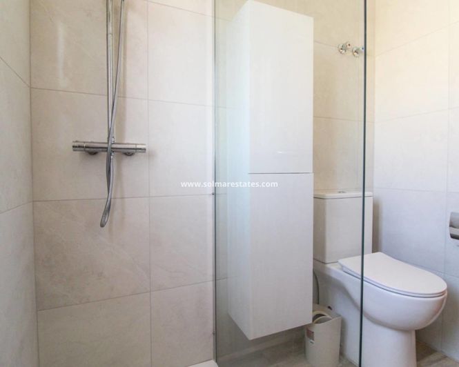 Image No.21-2 Bed Townhouse for sale