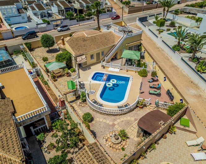 Image No.1-Villa de 3 chambres à vendre à Torrevieja