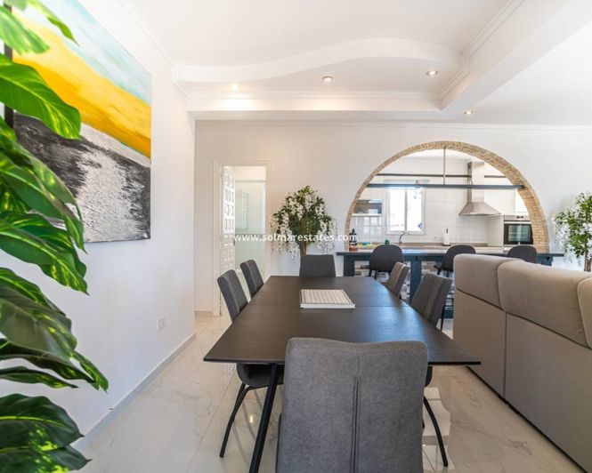 Image No.15-3 Bed Villa for sale