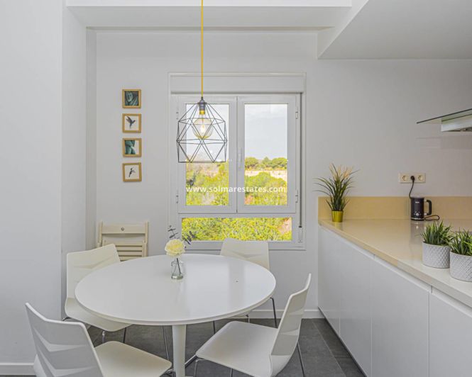 Image No.11-3 Bed Apartment for sale