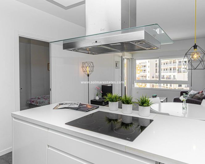 Image No.14-3 Bed Apartment for sale