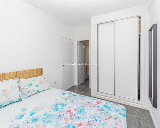 Image No.19-3 Bed Apartment for sale