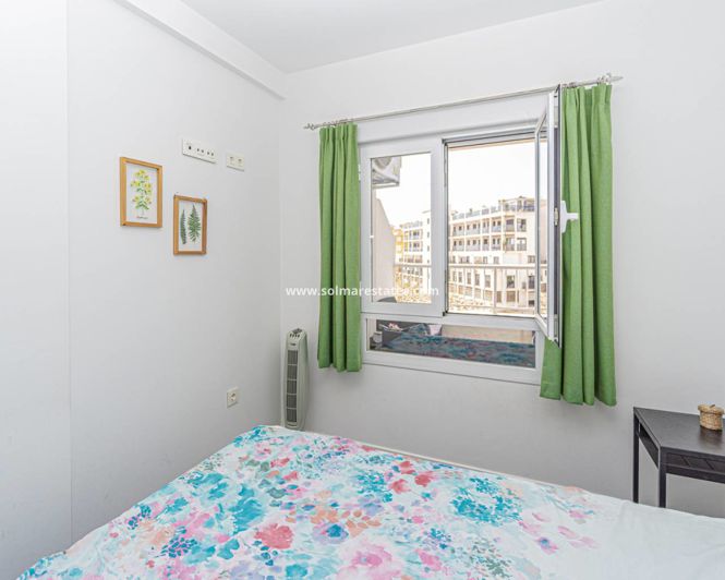 Image No.20-3 Bed Apartment for sale