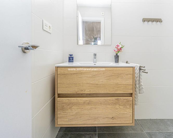 Image No.22-3 Bed Apartment for sale