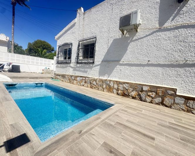 Image No.2-Villa de 2 chambres à vendre à Villamartin