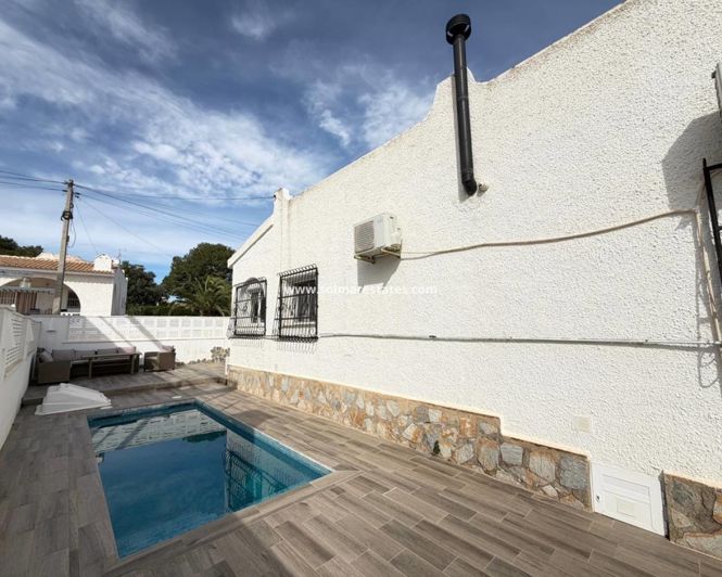 Image No.32-2 Bed Villa for sale