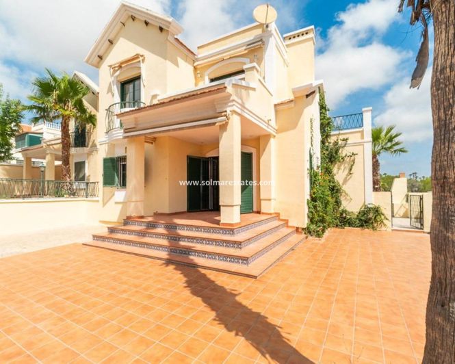 Image No.4-Villa de 3 chambres à vendre à Villamartin