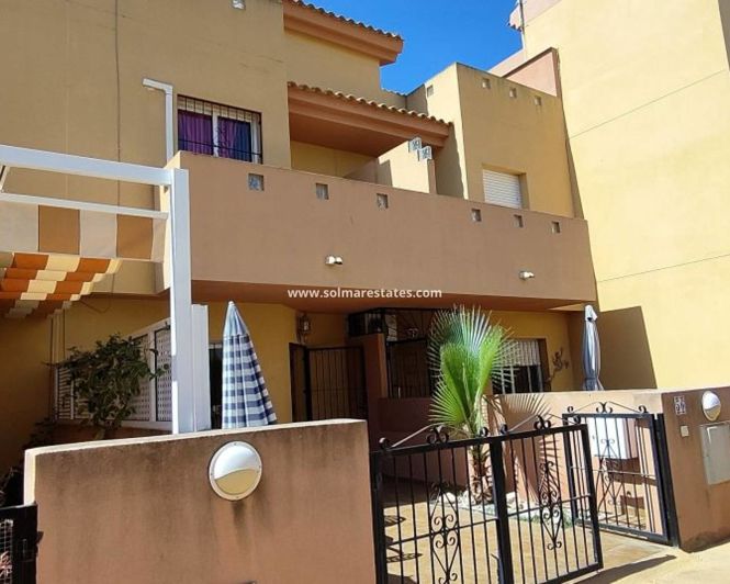 Image No.2-Maison de ville de 3 chambres à vendre à Cabo Roig