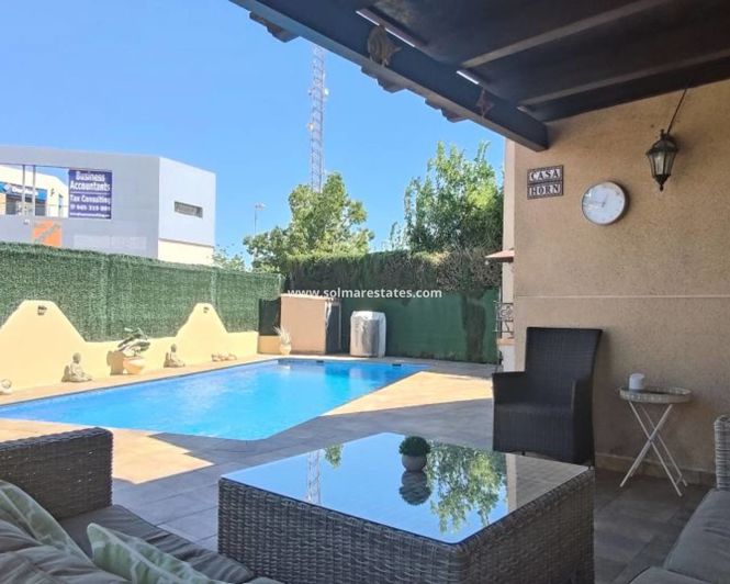 Image No.1-3 Bed House for sale
