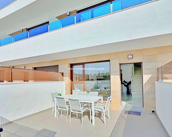 Image No.3-3 Bed Townhouse for sale