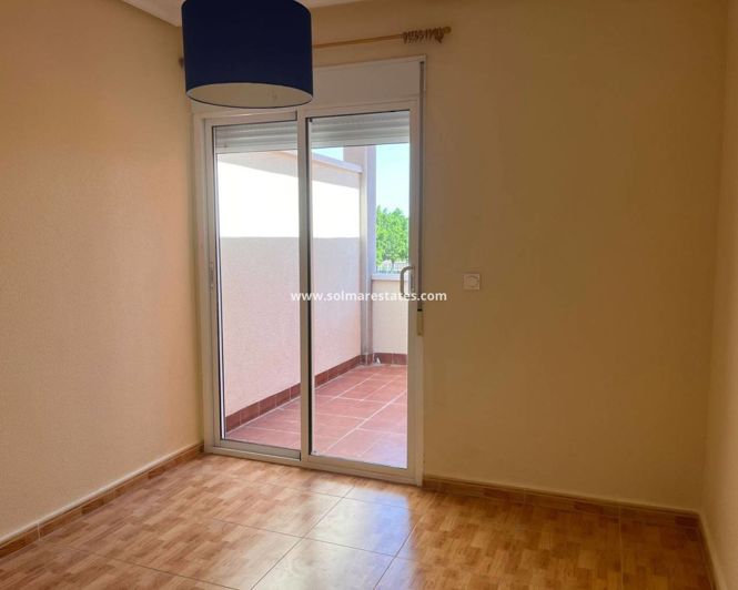 Image No.18-3 Bed Townhouse for sale