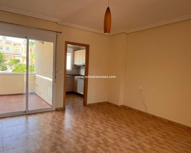 Image No.4-3 Bed Townhouse for sale