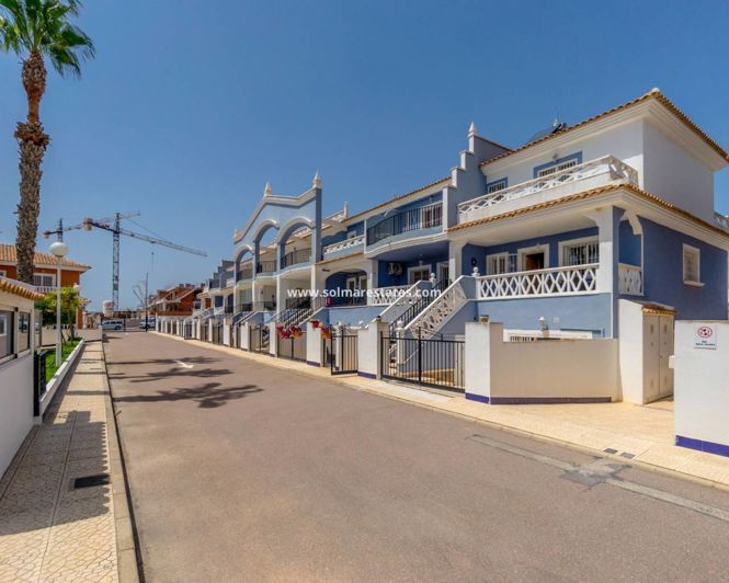 Image No.12-3 Bed Townhouse for sale