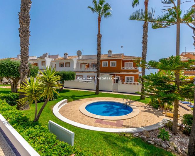 Image No.19-3 Bed Townhouse for sale