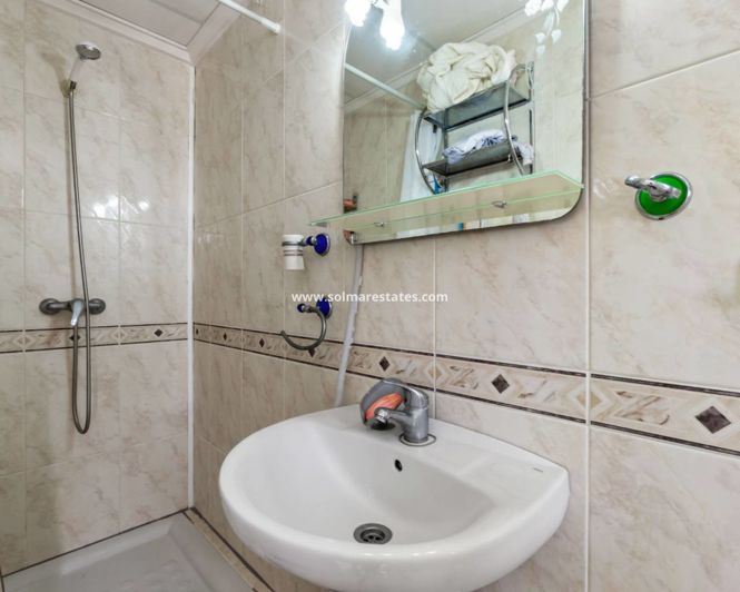 Image No.27-3 Bed Townhouse for sale