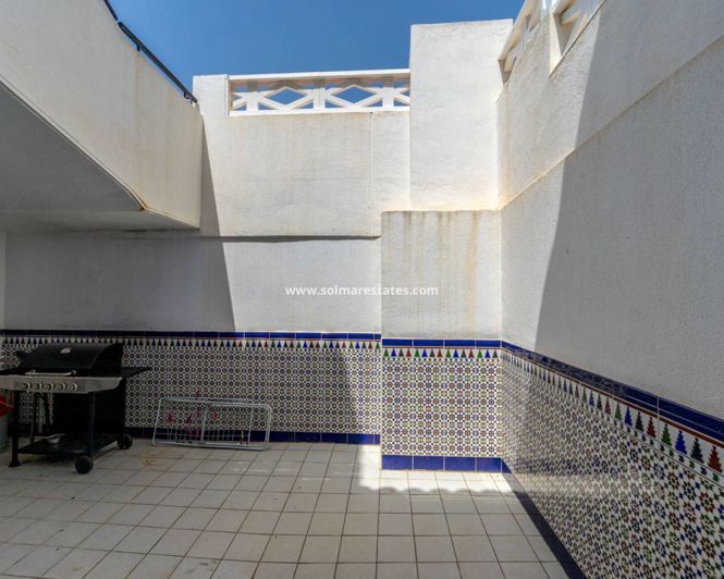 Image No.28-3 Bed Townhouse for sale