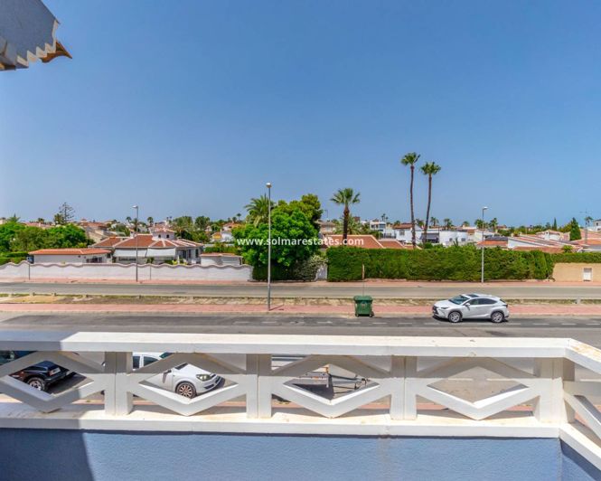 Image No.34-3 Bed Townhouse for sale