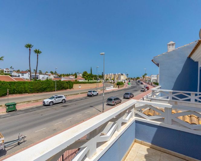 Image No.35-3 Bed Townhouse for sale