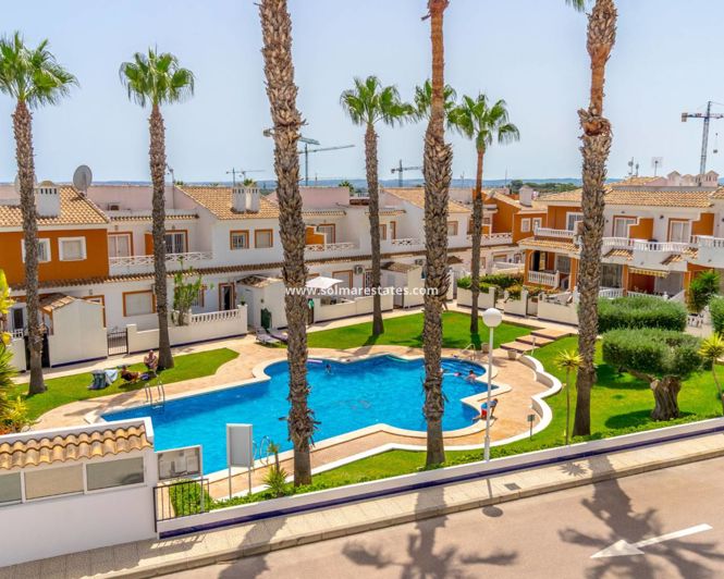 Image No.36-3 Bed Townhouse for sale