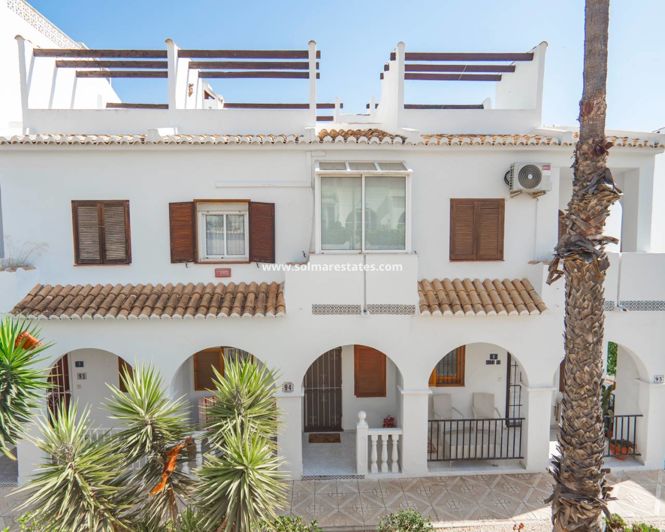 Image No.1-3 Bed Townhouse for sale