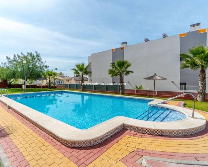 Image No.29-Appartement de 2 chambres à vendre à Los Altos