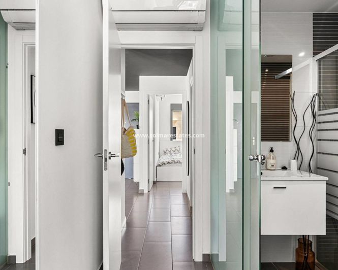 Image No.18-2 Bed Apartment for sale