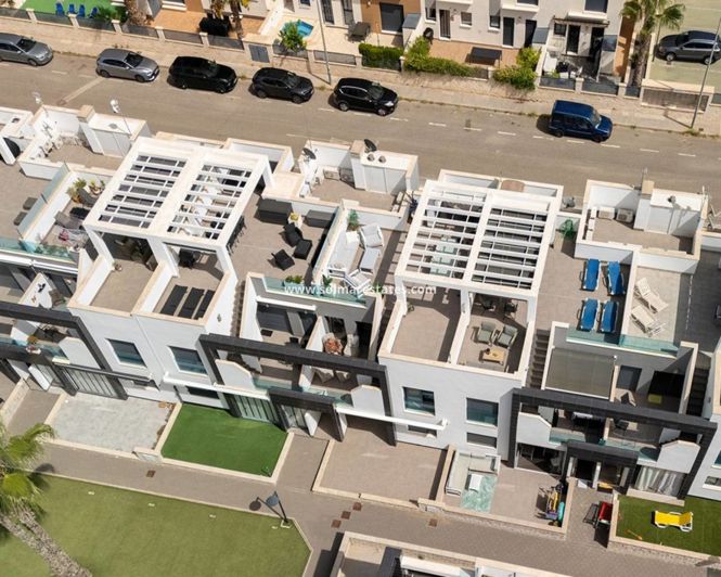 Image No.29-2 Bed Apartment for sale