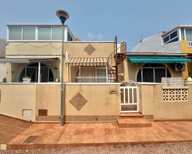 Image No.1-Bungalow de 1 chambre à vendre à Torrevieja