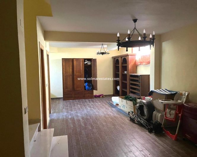 Image No.6-4 Bed Villa for sale